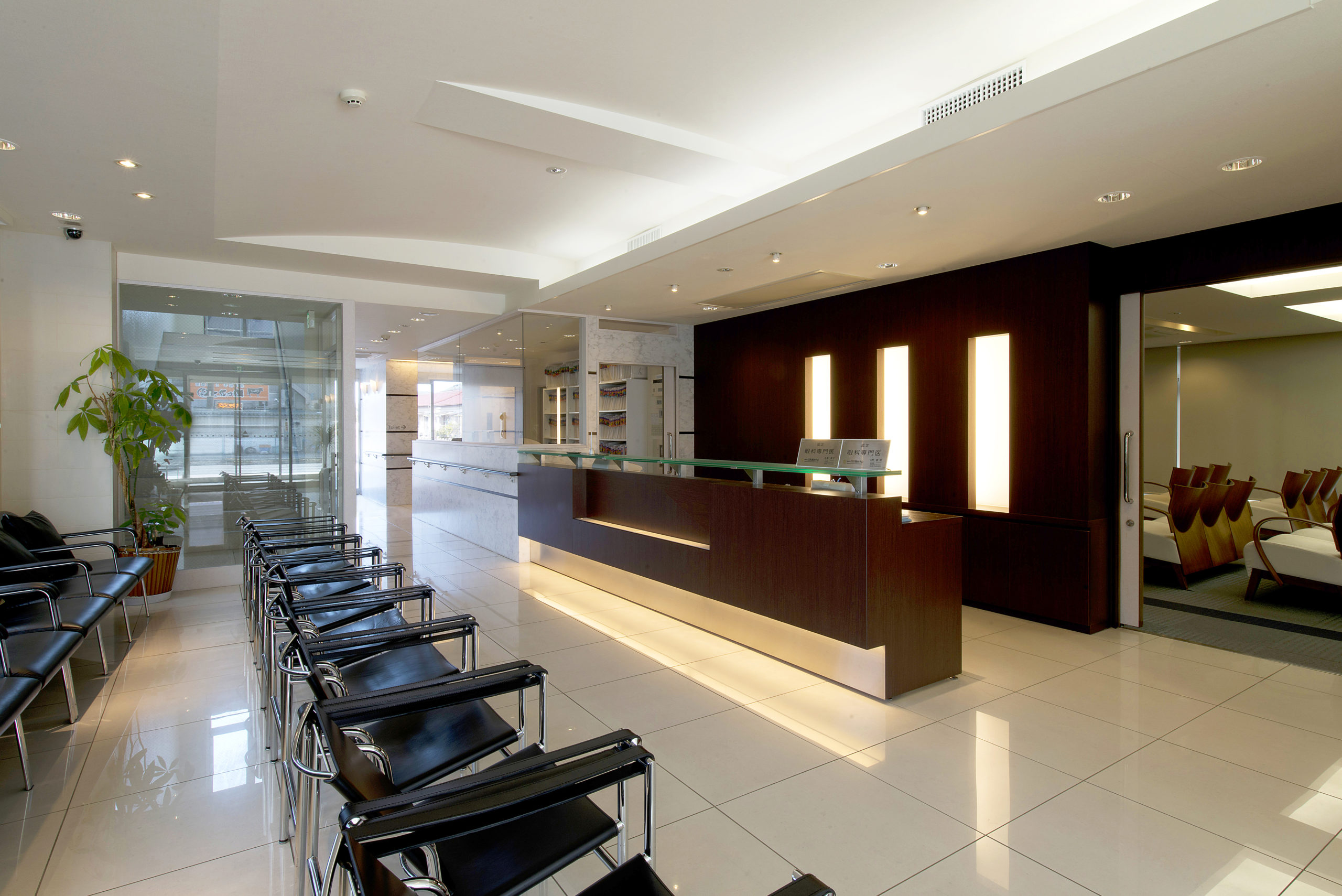 電車でお越しの場合